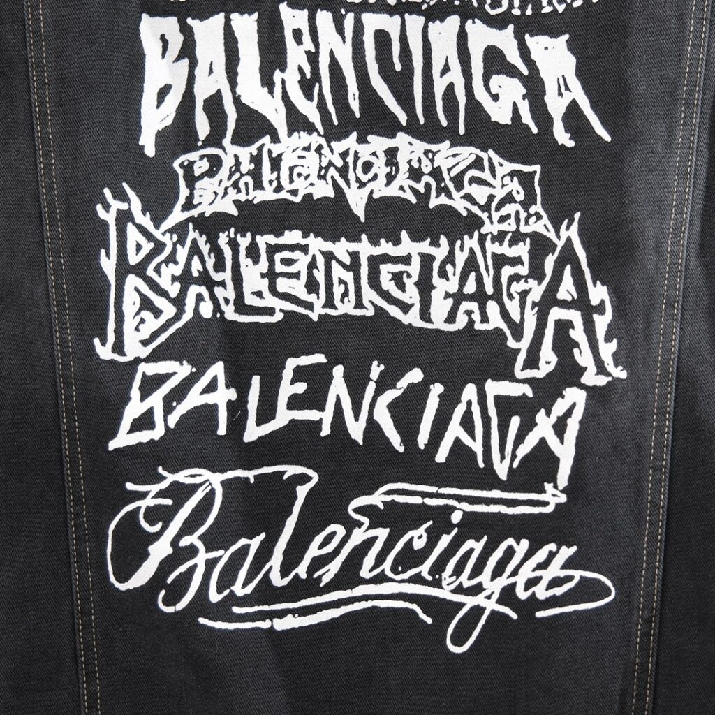 驚きの破格値2024 バレンシアガ コピー 限定デニムゆるブルゾン男女同タイプ｜スーパーコピー服