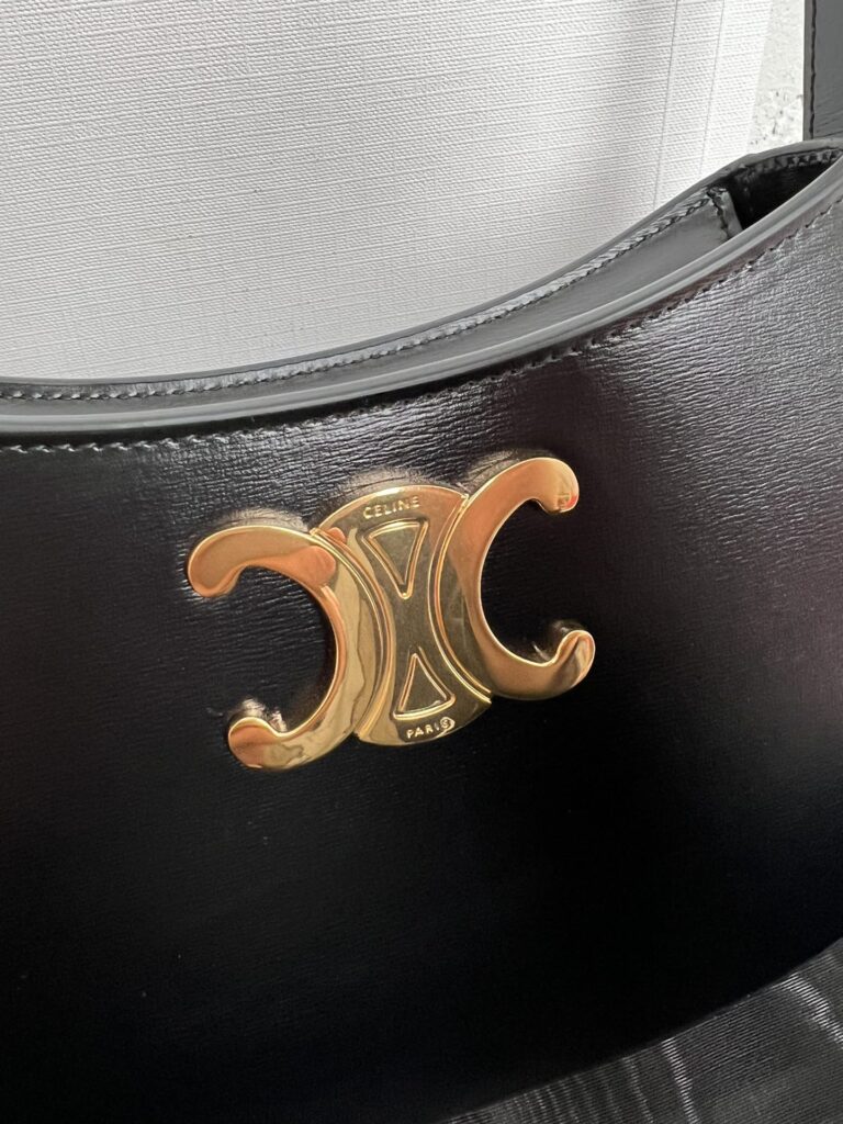 個性的 魅力的 心地よい コットン素材 セリーヌ スーパーコピー 2024春新作TILLY 牛革ハンドバッグ