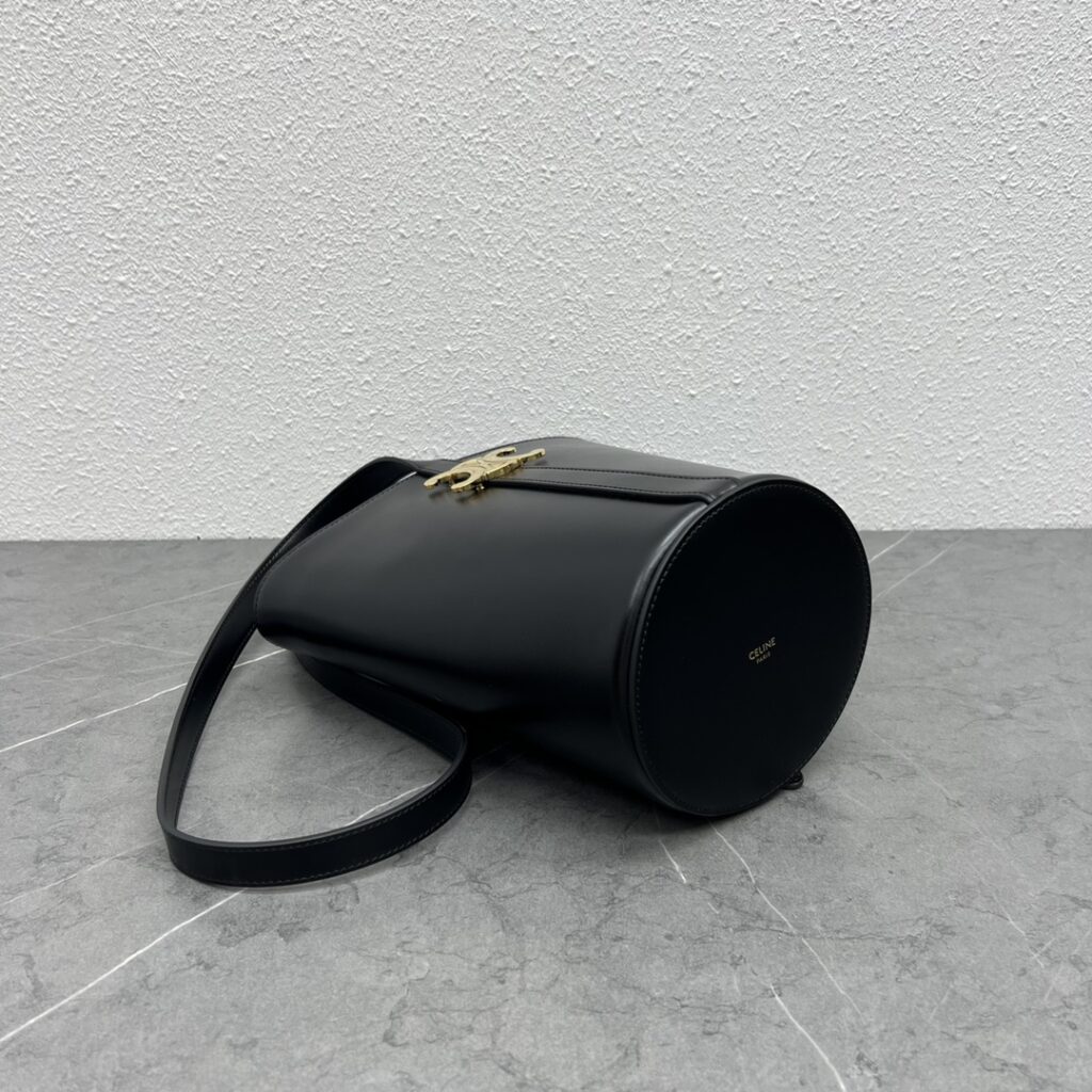 数量限定 爆買  セリーヌ  n級品 秋冬DansParisコレクションのバッグ 