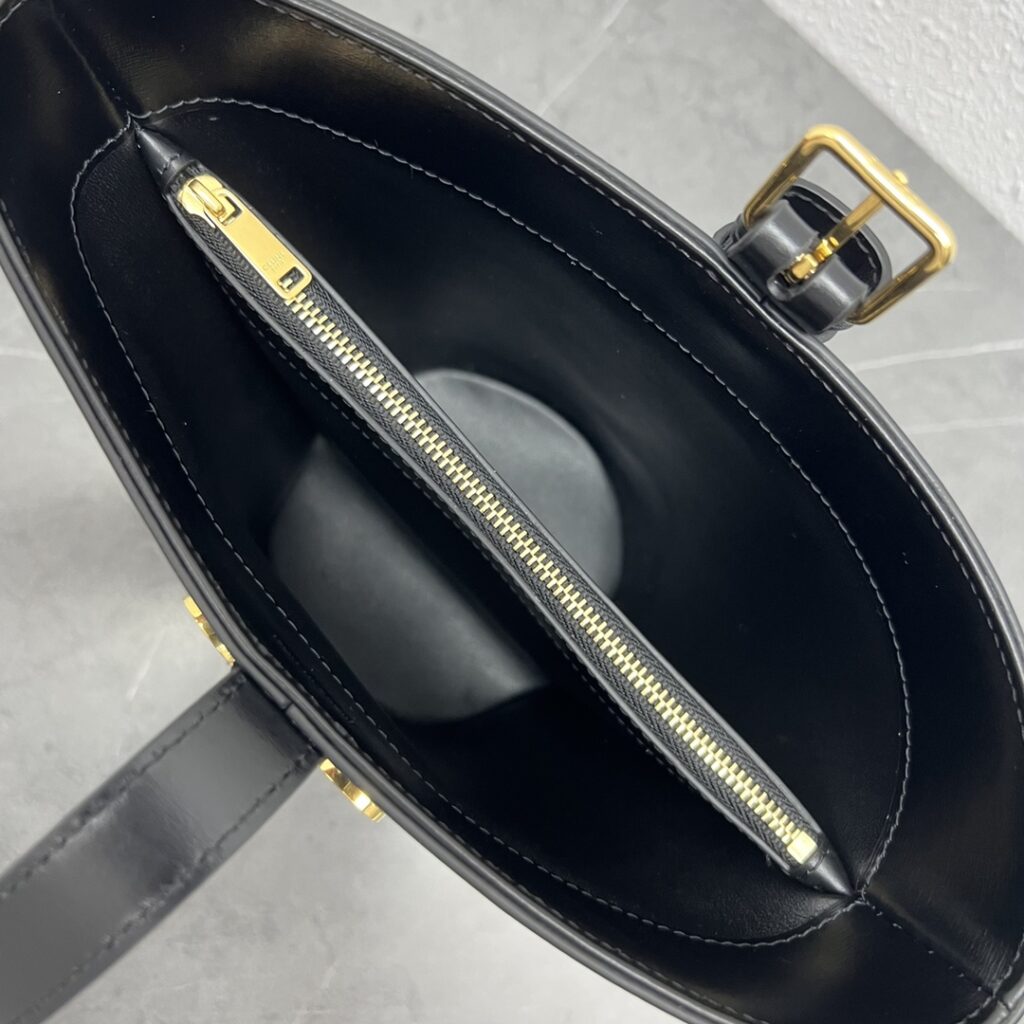 数量限定 爆買  セリーヌ  n級品 秋冬DansParisコレクションのバッグ 