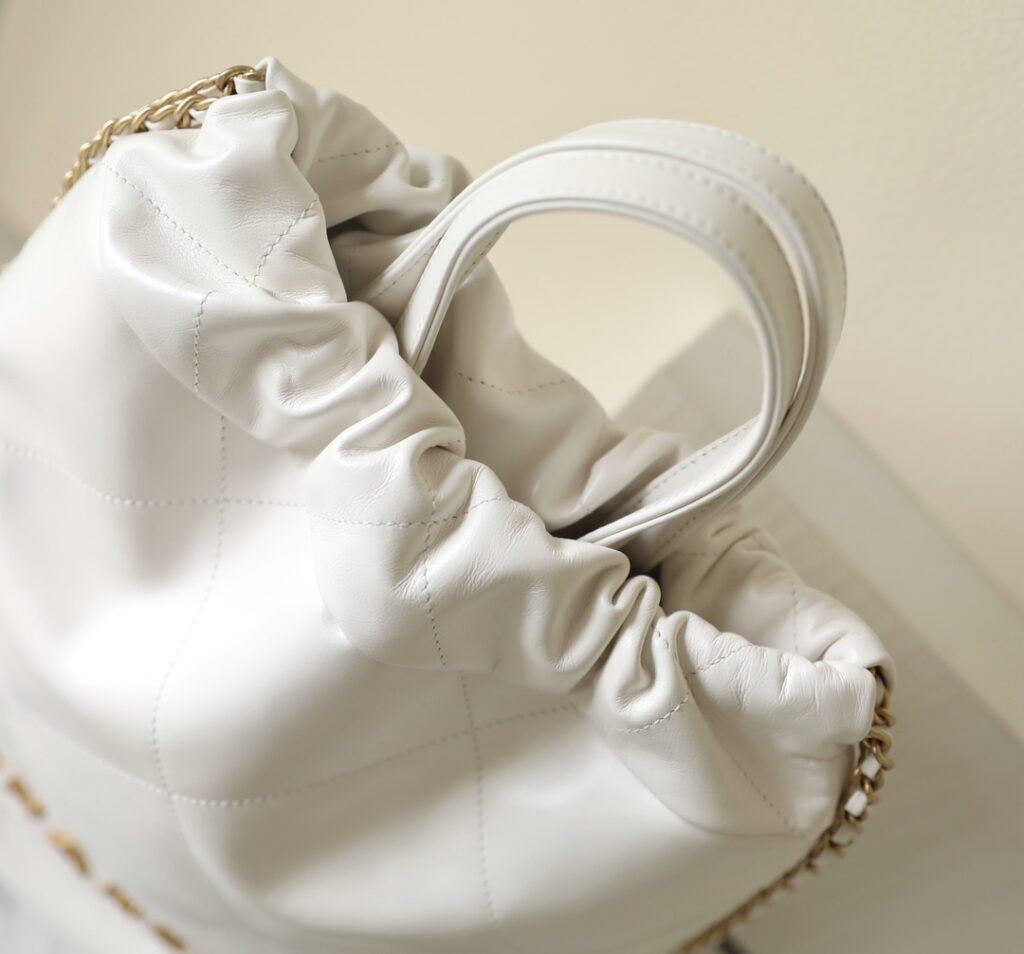 低価直輸入専門店 シャネル  コピー プラチナ配色Antiba ZP 牛革ハンドバッグ