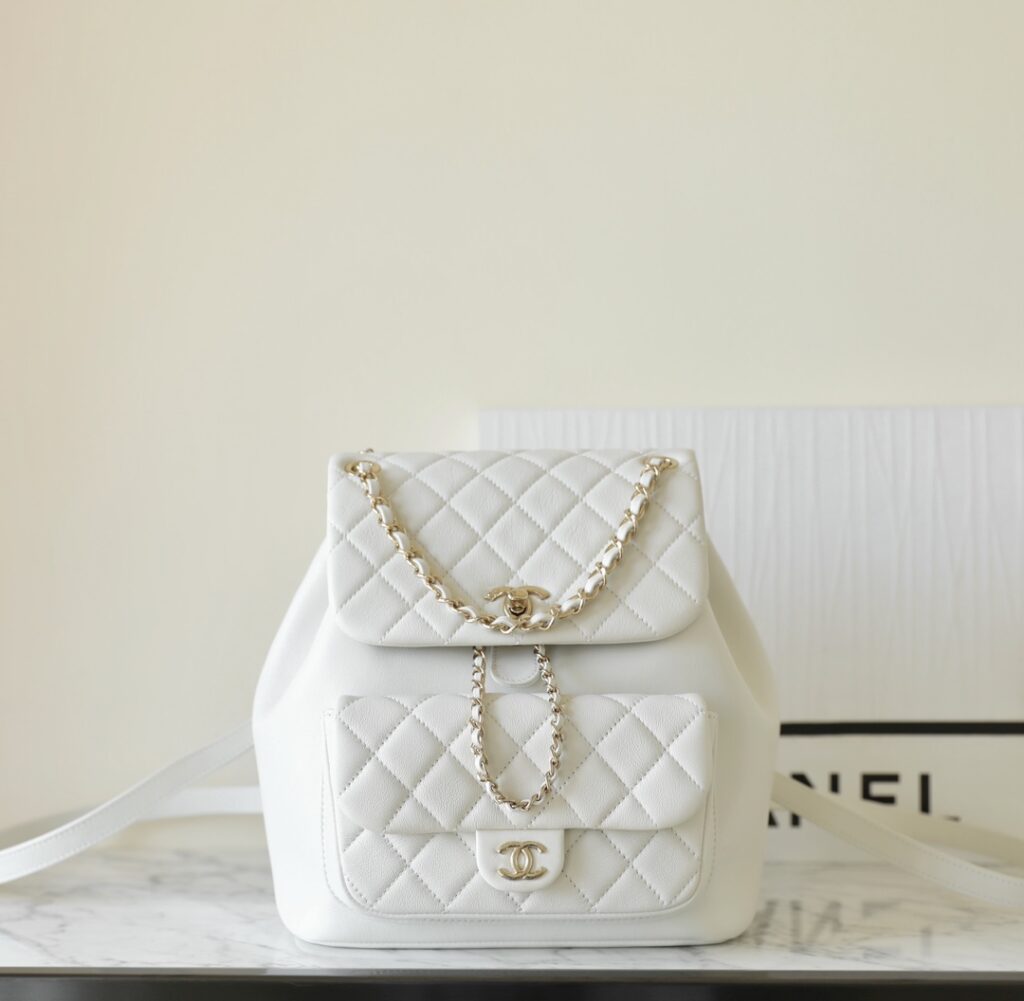  人気セール  激安販売  シャネル  偽物 23cシリーズ両肩チェーン小ランドセル