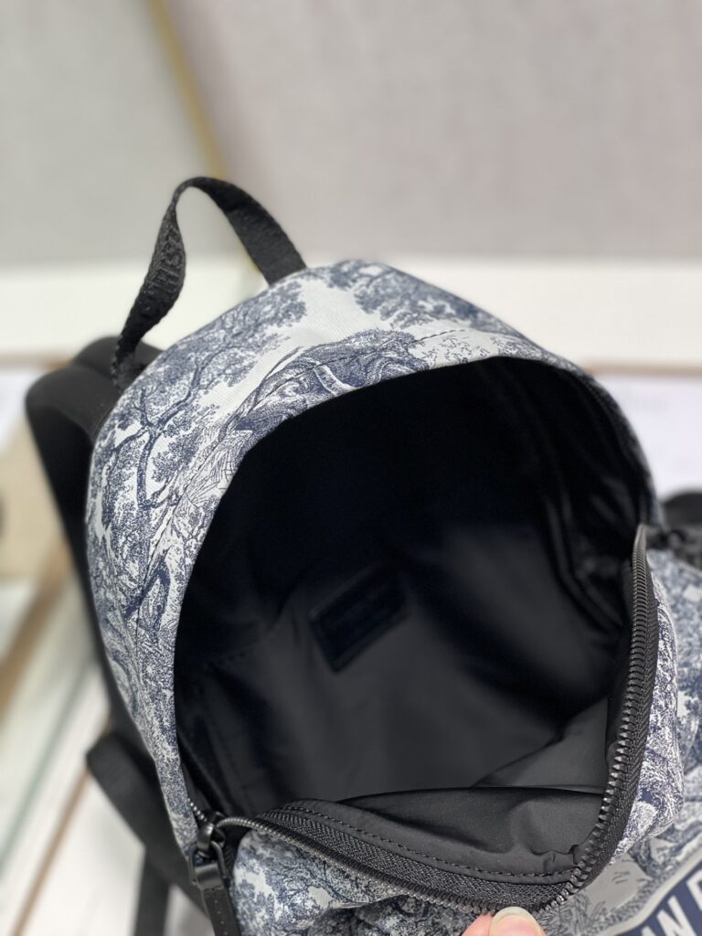 個性的 魅力的 心地よい コットン素材 ディオール n級品 定番 プリント柄Travel Backpack リュック|スーパーコピーn級優良店 4 個性的 魅力的 心地よい コットン素材 ディオール n級品 定番 プリント柄Travel Backpack リュック