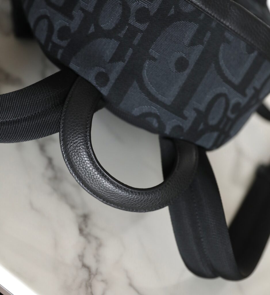 個性的 魅力的 心地よい コットン素材 ディオール  コピー Oblique プリントRider リュック  