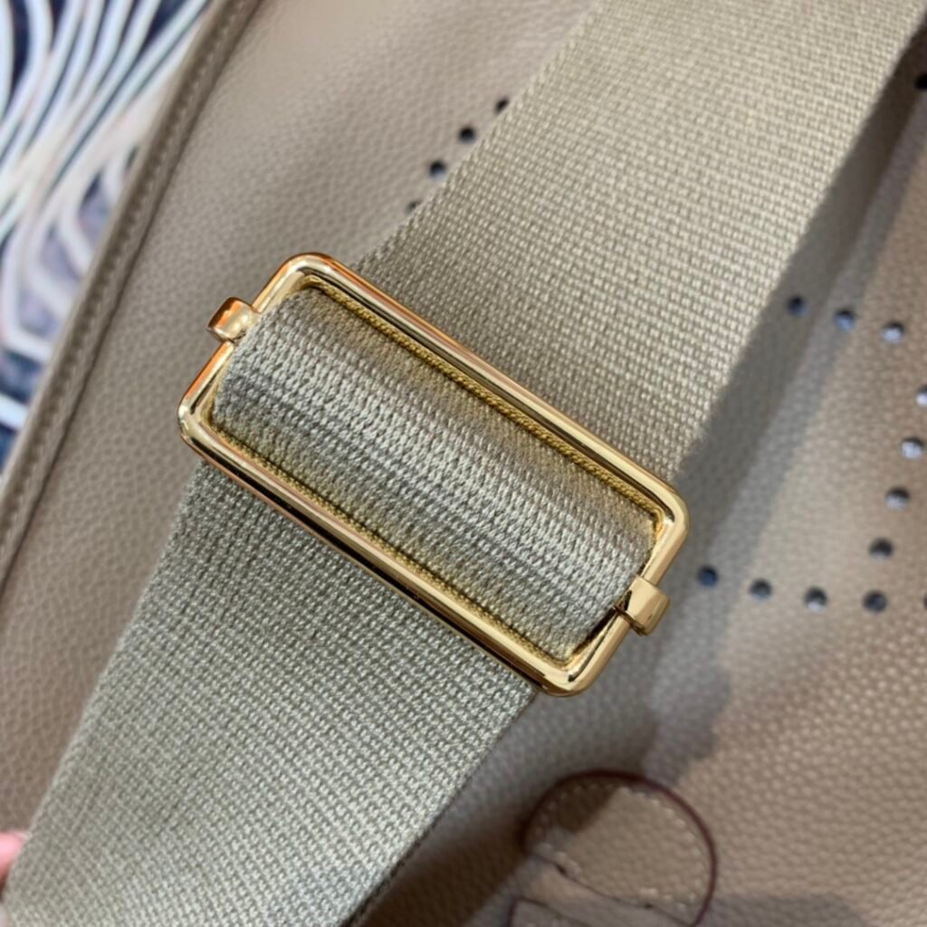 HOT100%新品 エルメス n級品    Evelyne29cm ショルダーバッグ