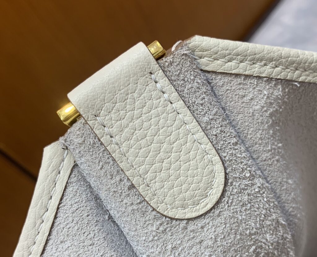 芸能人愛用 高級感ある  エルメス  コピー Evelyne29cm ショルダーバッグ 