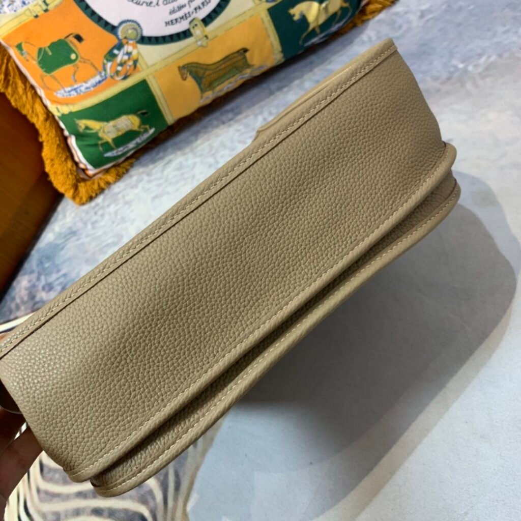 HOT100%新品 エルメス n級品    Evelyne29cm ショルダーバッグ