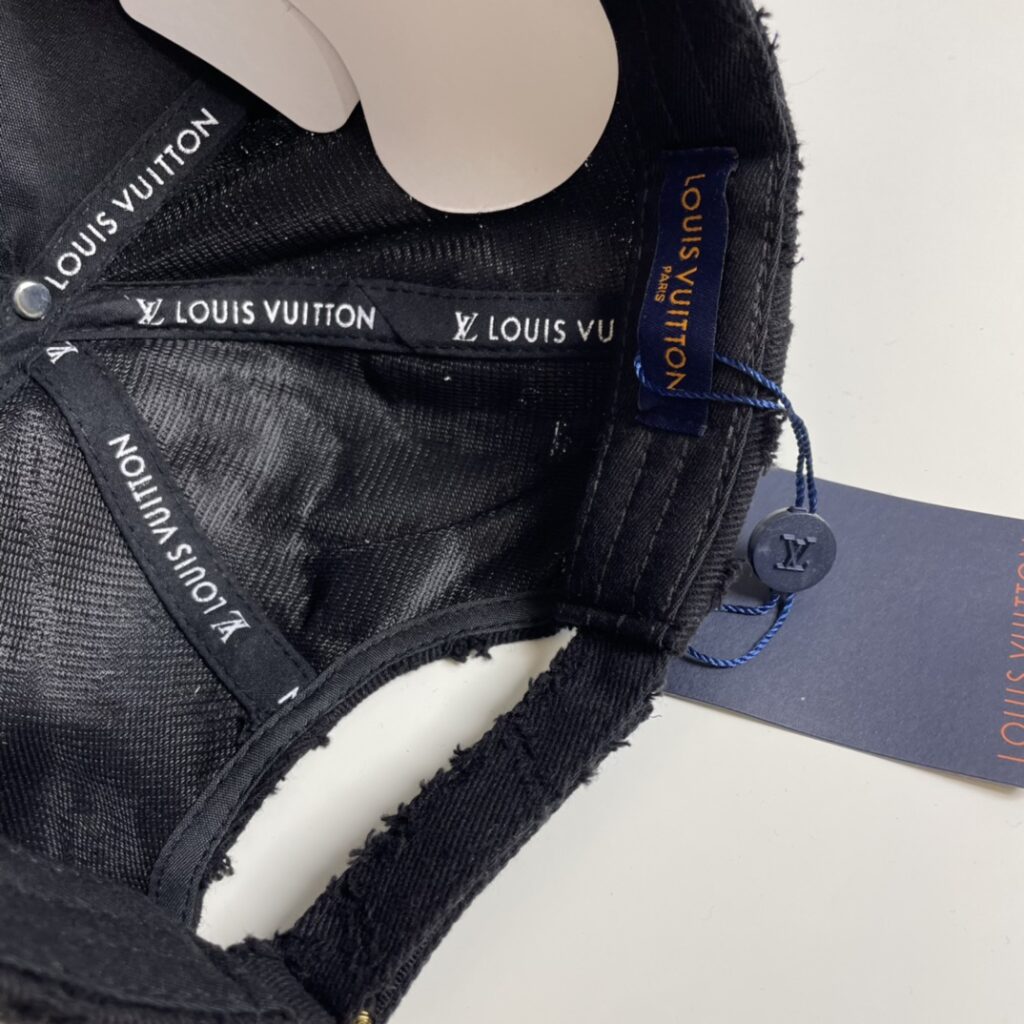 有名人の愛用品  ルイヴィトン コピー  刺繍 ベースボールキャップ 