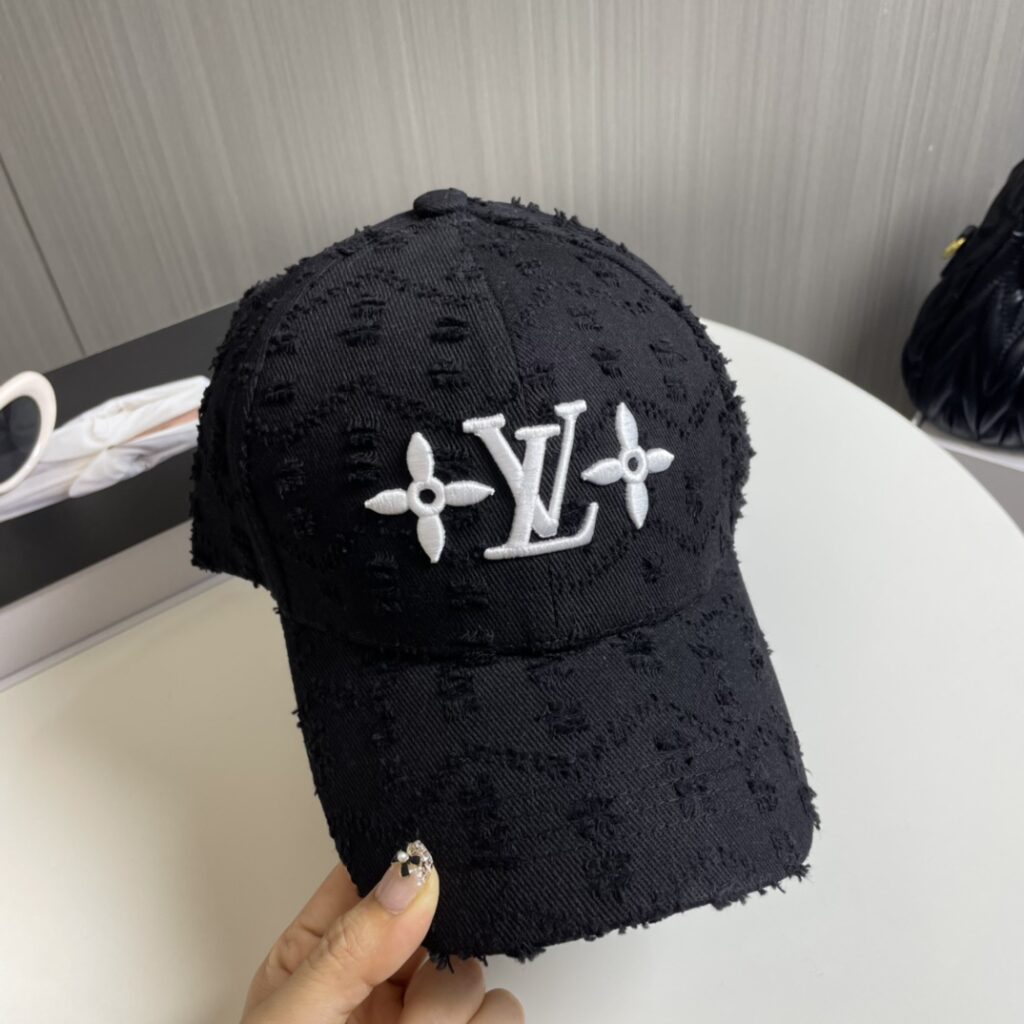 有名人の愛用品  ルイヴィトン コピー  刺繍 ベースボールキャップ 