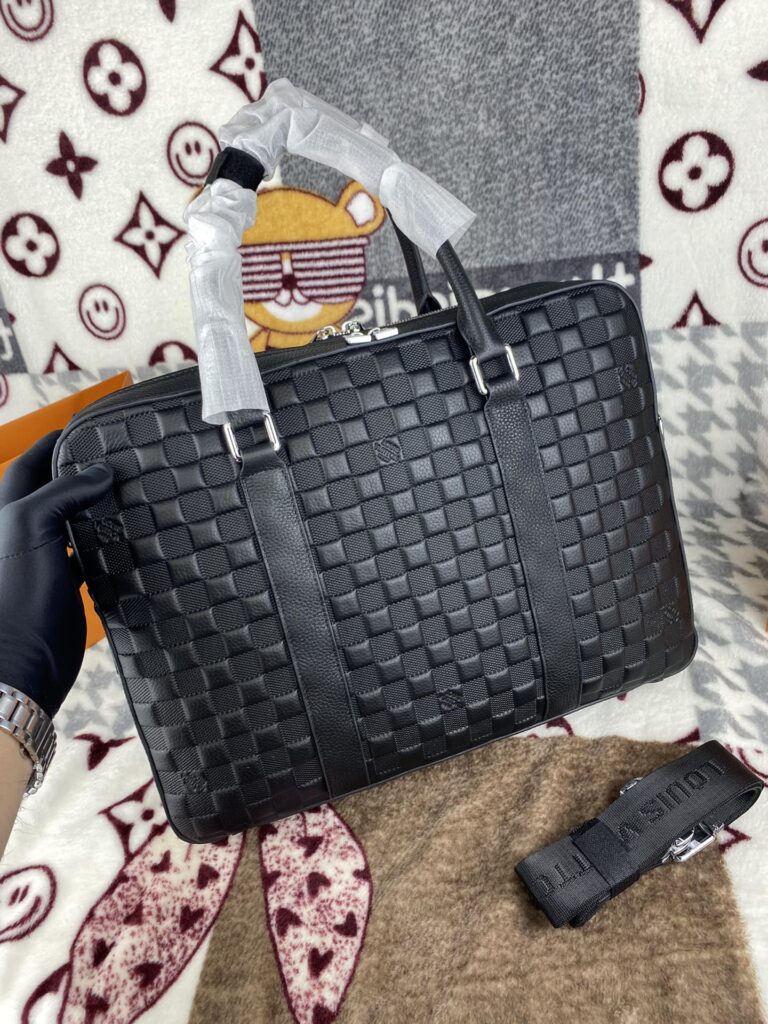  HOT100%新品  ルイヴィトン  コピー   メンズブリーフケース斜め掛けハンドバッグ 