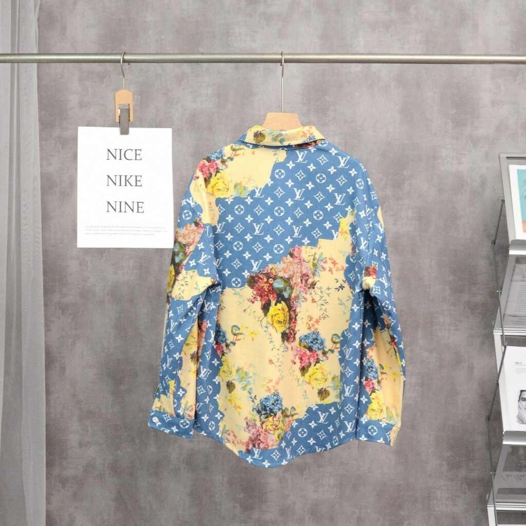 個性的 魅力的 心地よい コットン素材 ルイヴィトン 偽物 フラワーコートジャケット