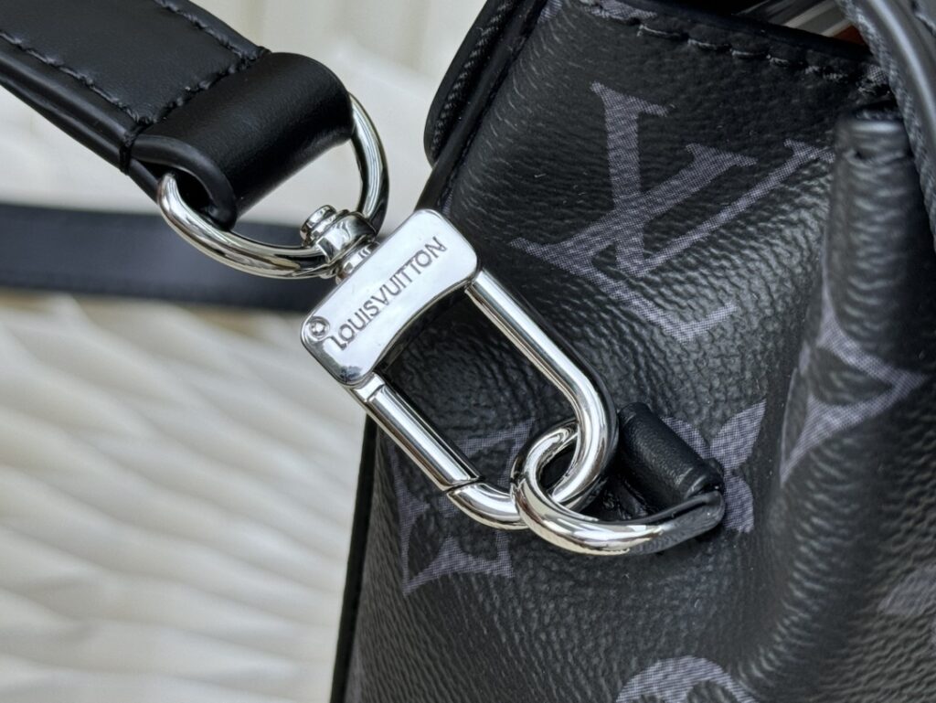 芸能人愛用 高級感ある ルイヴィトン コピー M82772 ブラッ クプリントNano Steamer バッグ