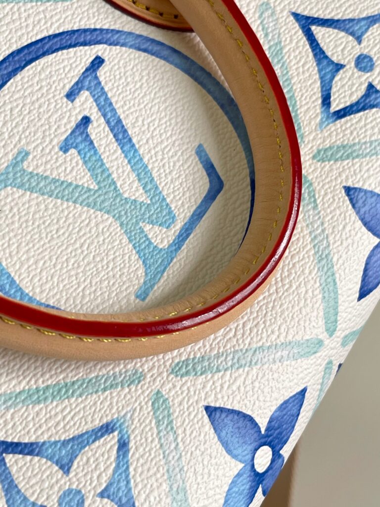 大活躍！存在感のある ルイヴィトン  スーパーコピー 優良サイト 口コミ  M25318 OnTheGo East West ハンドバッグ 