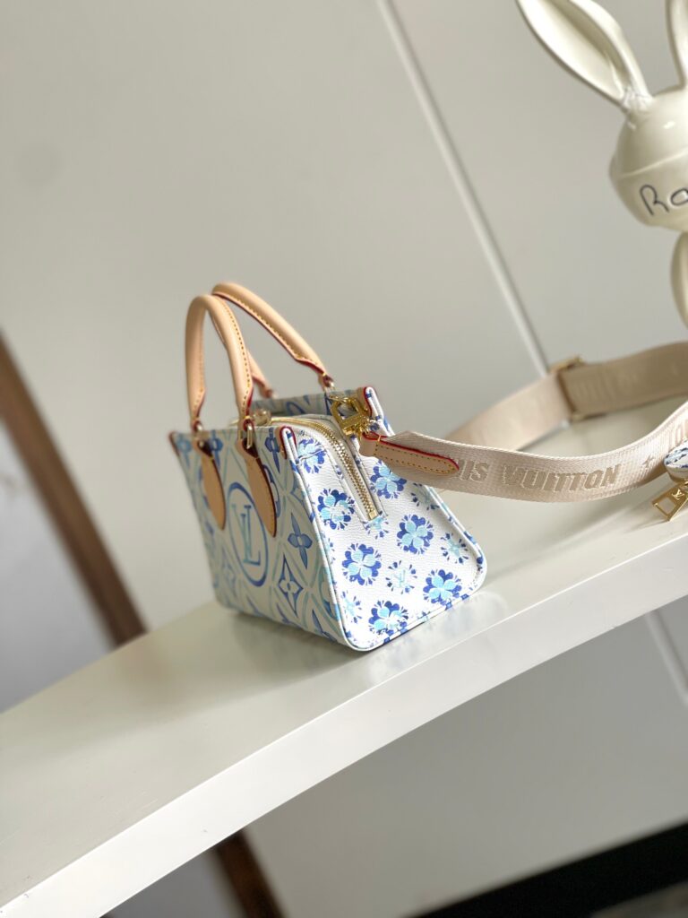 大活躍！存在感のある ルイヴィトン  スーパーコピー 優良サイト 口コミ  M25318 OnTheGo East West ハンドバッグ 