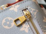 大活躍！存在感のある ルイヴィトン 偽物 m12429 Pochette Métis East West ハンドバッグ