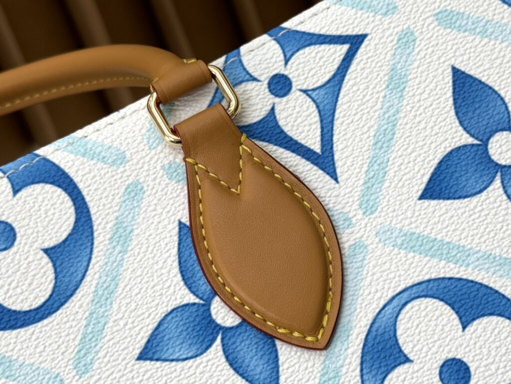 大特価!新商品! ルイヴィトン 偽物 M11262 Monogram プリント OnTheGo ハンドバッグ