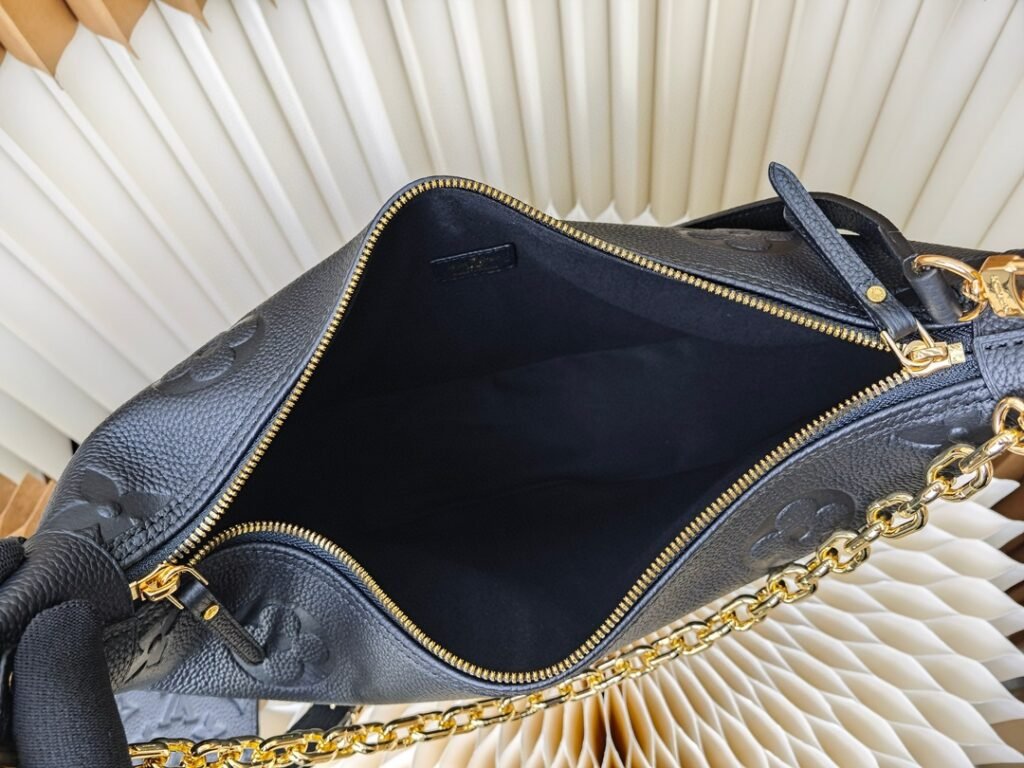 大人っぽい！ ルイヴィトン  スーパーコピー    M46725  Loop Hobo ハンドバッグ 