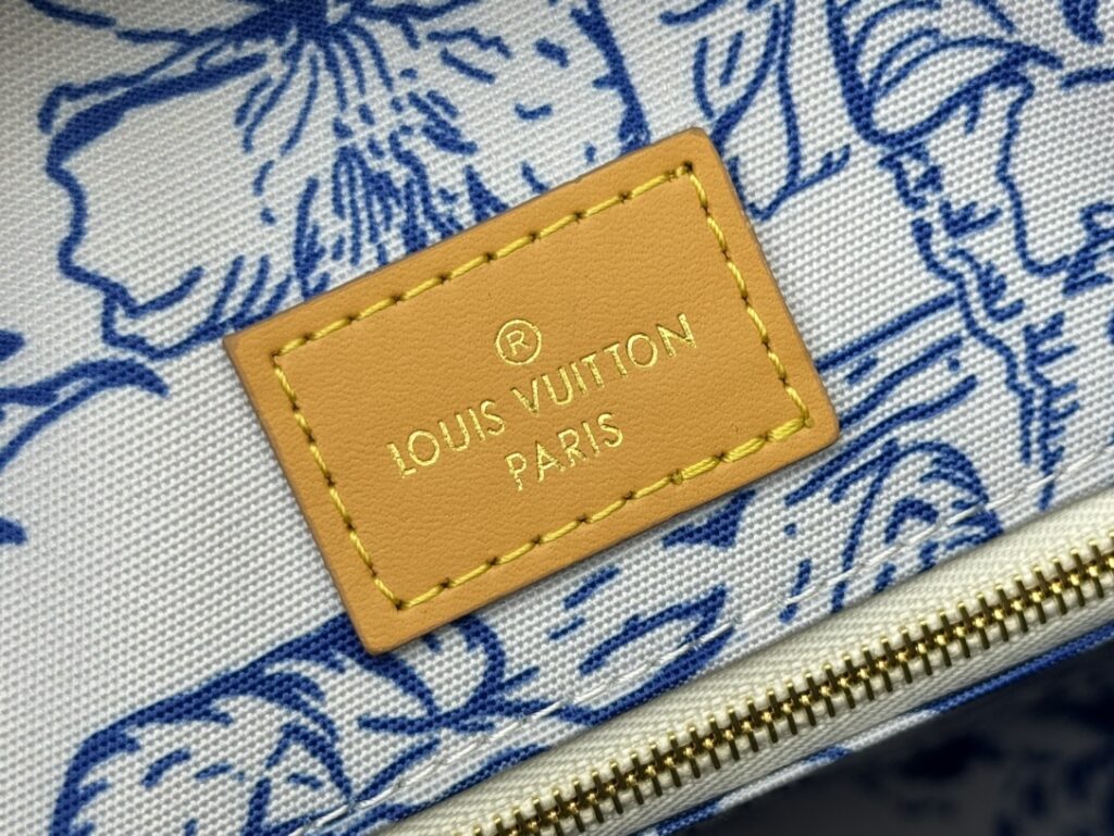 大特価!新商品! ルイヴィトン 偽物 M11262 Monogram プリント OnTheGo ハンドバッグ