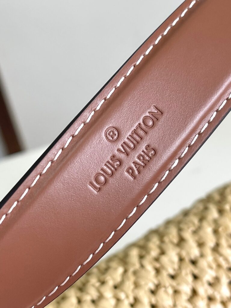 オシャレにお得100%新品  2024早秋新作  ルイヴィトン  コピーM25030 クラムシェルバッグ   