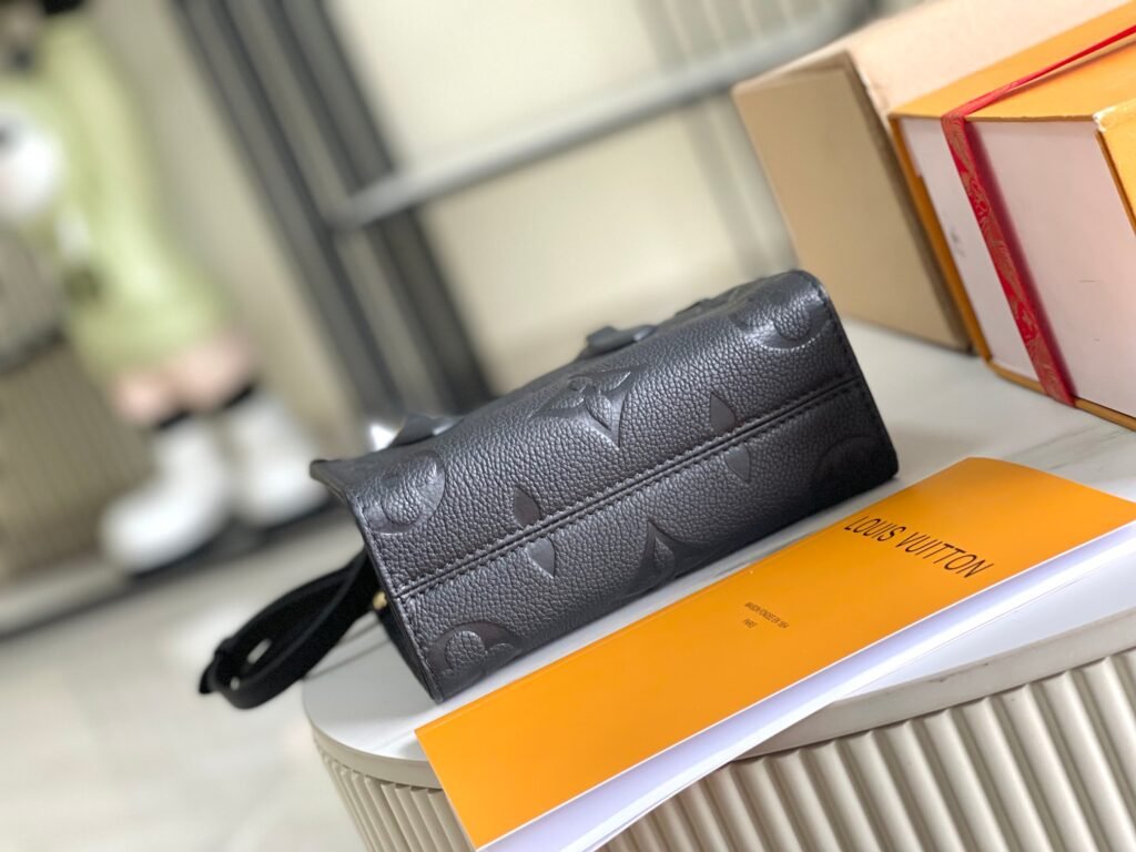 激安 上品  ルイヴィトン 偽物  M47054  イタリアa級レザーハンドバッグ 