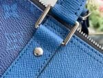 個性的 魅力的 心地よい コットン素材 ルイヴィトン コピー TaigaレザーKeepall 50 旅行バッグ