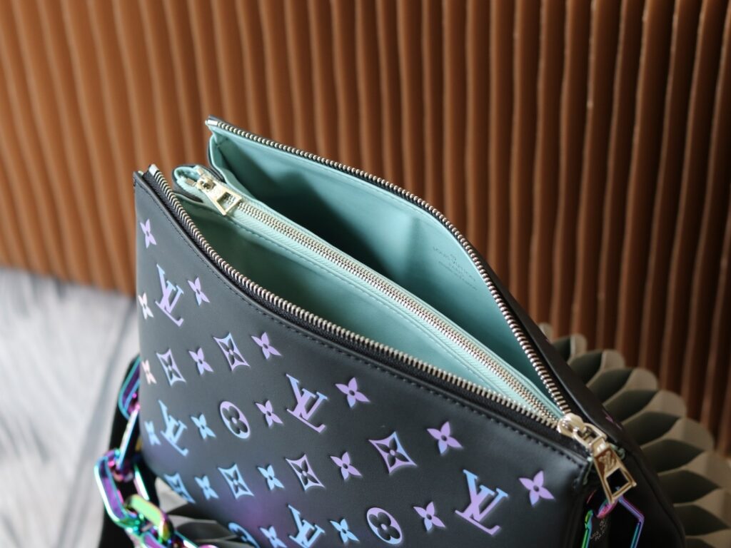  個性的 魅力的 心地よい コットン素材   ルイヴィトン スーパーコピー 羊革   M23618  Coussin BB バッグ 