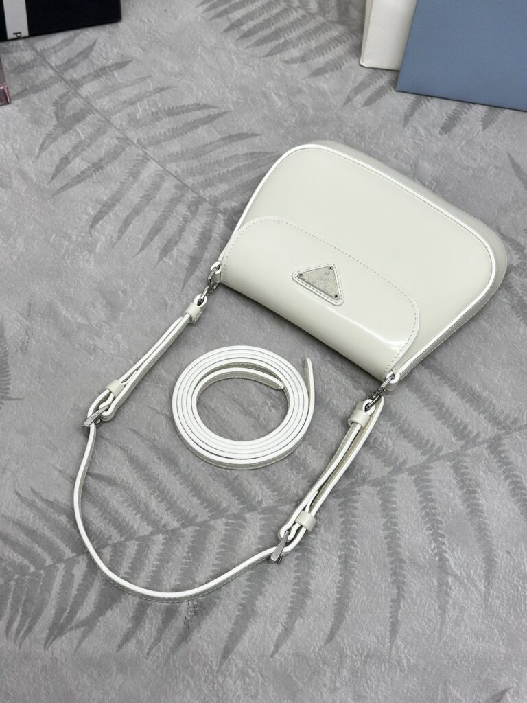 低価直輸入専門店 プラダ スーパーコピー 優良サイト 口コミ 1BH188 クレオハンドバッグ