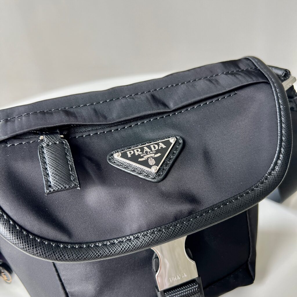 大特価!新商品! プラダ スーパーコピー Re-Nylon レザーショルダーバッグ