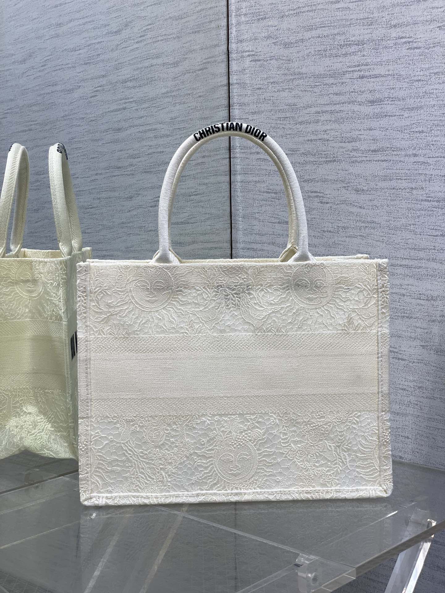 Tote 36*18*28cm ディオール(dior)ショッピングバッグトートバッグ|スーパーコピーn級優良店 2 Tote 36*18*28cm ディオール(dior)ショッピングバッグトートバッグ|スーパーコピー服