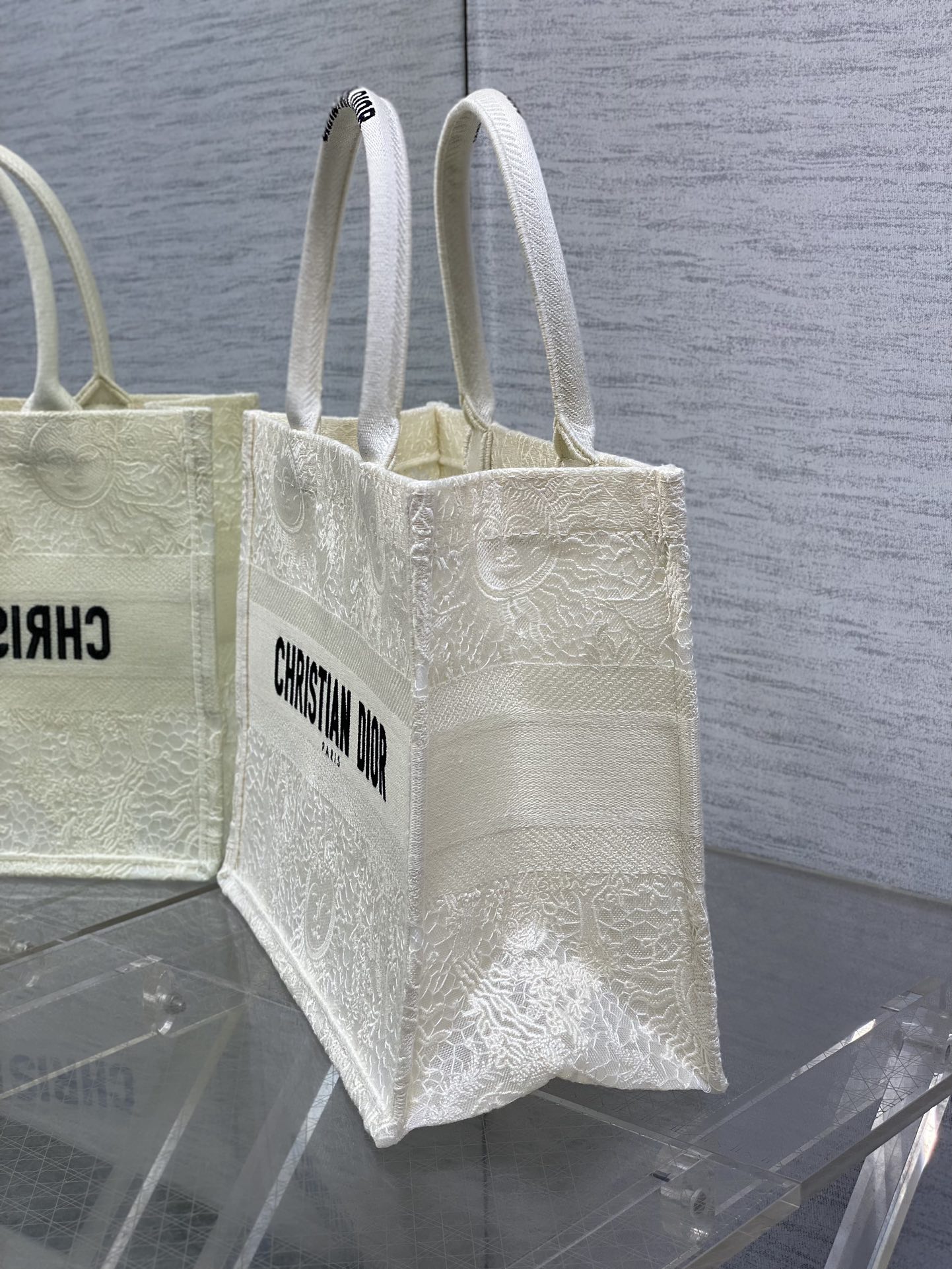 Tote 36*18*28cm ディオール(dior)ショッピングバッグトートバッグ|スーパーコピーn級優良店 3 Tote 36*18*28cm ディオール(dior)ショッピングバッグトートバッグ|スーパーコピー服
