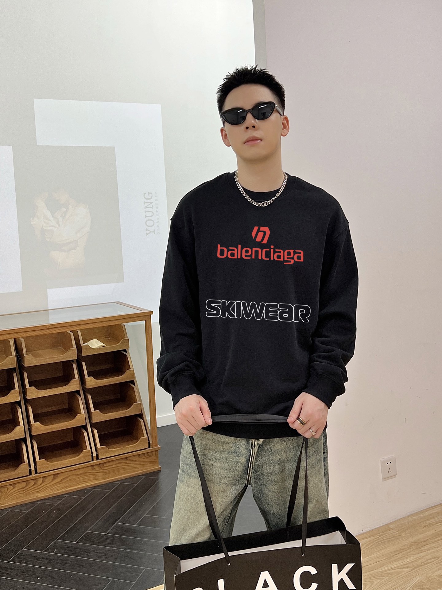 バレンシアガ人気ブランド 服偽物男女兼用スウェット|スーパーコピーn級優良店 1 バレンシアガ人気ブランド 服偽物男女兼用スウェット|スーパーコピー服