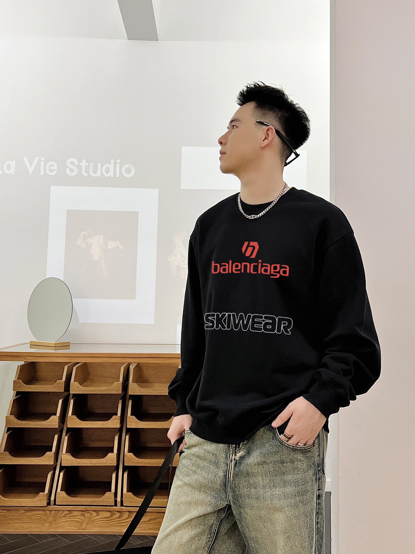 バレンシアガ人気ブランド 服偽物男女兼用スウェット|スーパーコピーn級優良店 6 バレンシアガ人気ブランド 服偽物男女兼用スウェット|スーパーコピー服