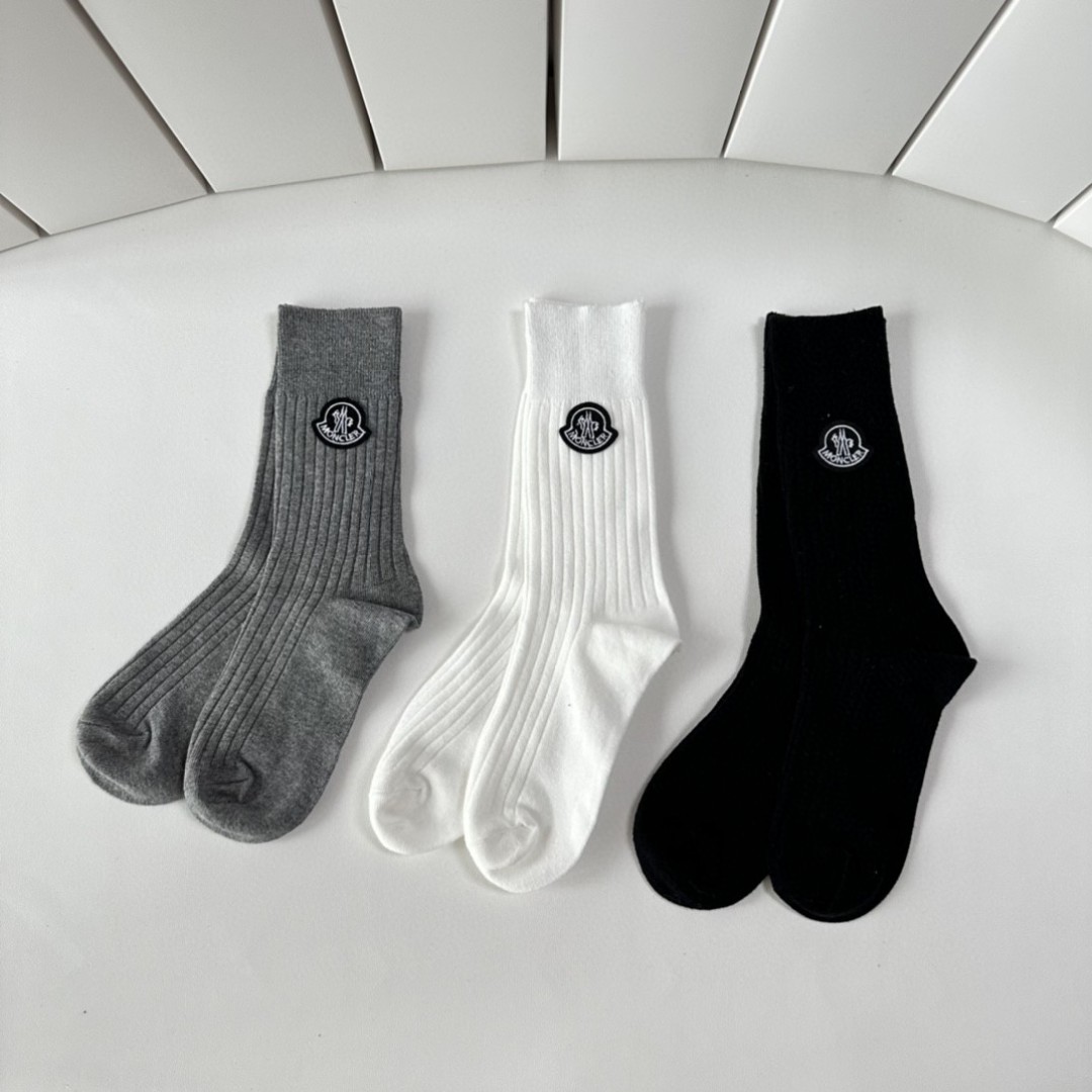 MONCLER(モンクレール) 秋冬新作偽物靴下 3足|スーパーコピーn級優良店 5 MONCLER(モンクレール) 秋冬新作偽物靴下 3足|スーパーコピー服