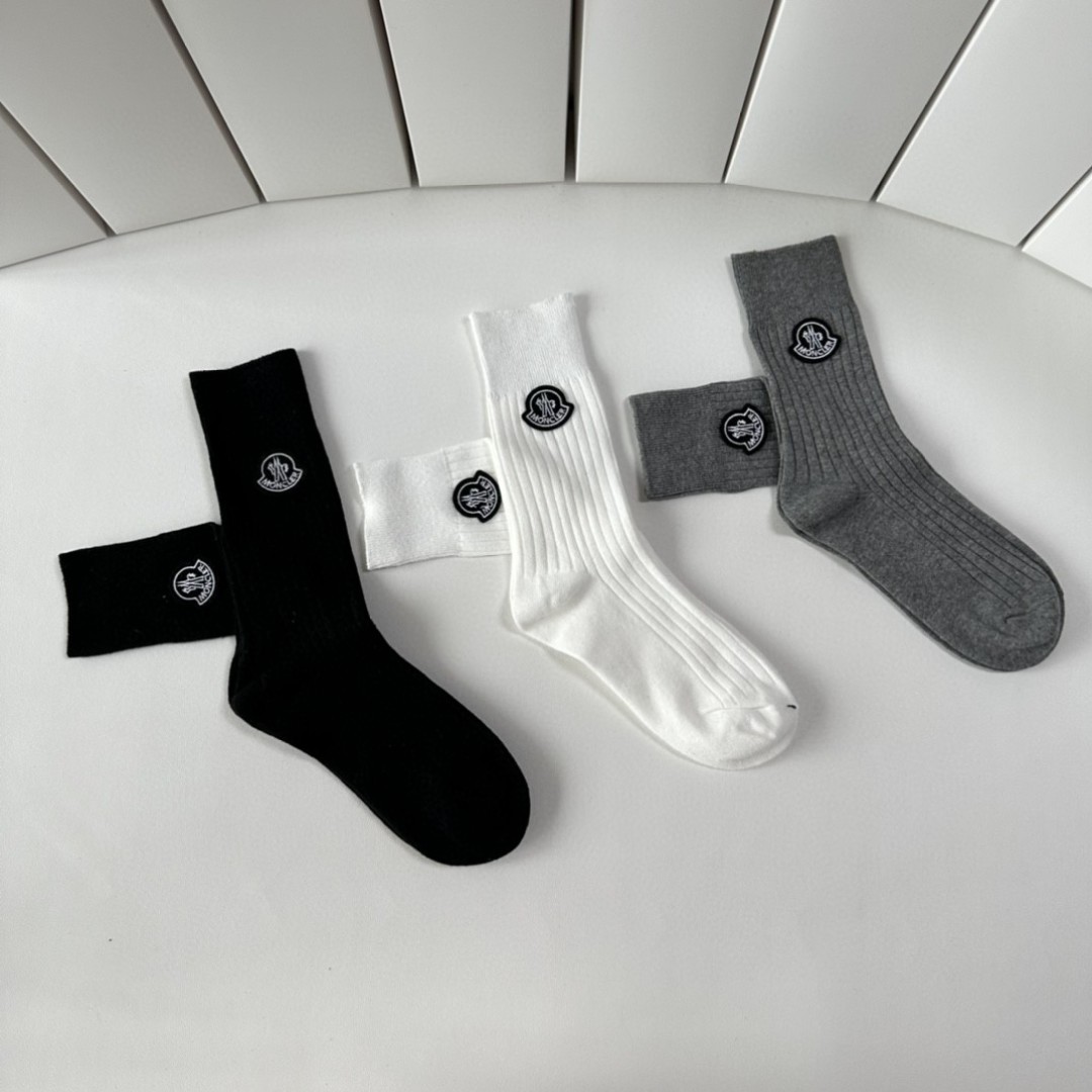 MONCLER(モンクレール) 秋冬新作偽物靴下 3足|スーパーコピーn級優良店 7 MONCLER(モンクレール) 秋冬新作偽物靴下 3足|スーパーコピー服