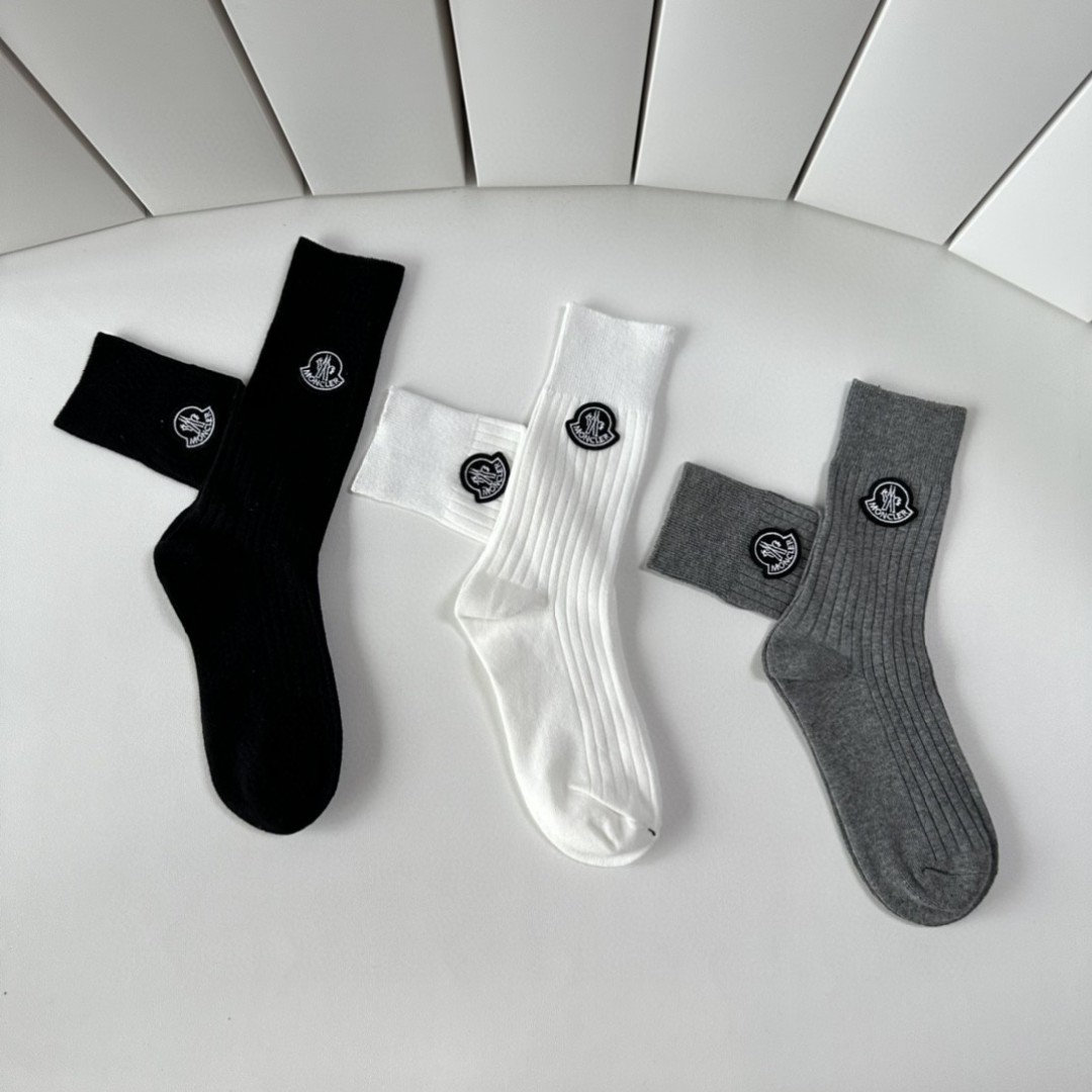 MONCLER(モンクレール) 秋冬新作偽物靴下 3足|スーパーコピーn級優良店 8 MONCLER(モンクレール) 秋冬新作偽物靴下 3足|スーパーコピー服