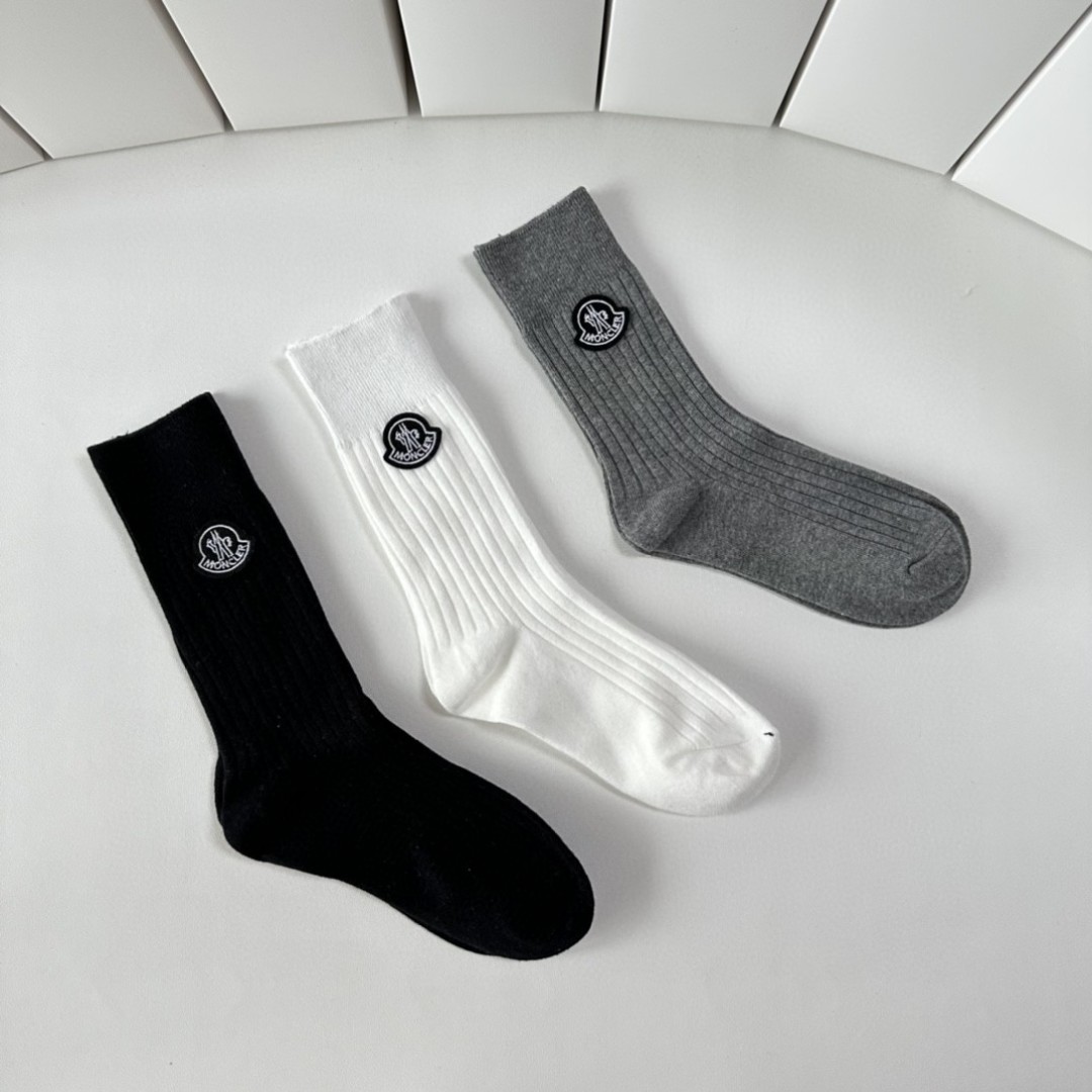 MONCLER(モンクレール) 秋冬新作偽物靴下 3足|スーパーコピーn級優良店 9 MONCLER(モンクレール) 秋冬新作偽物靴下 3足|スーパーコピー服